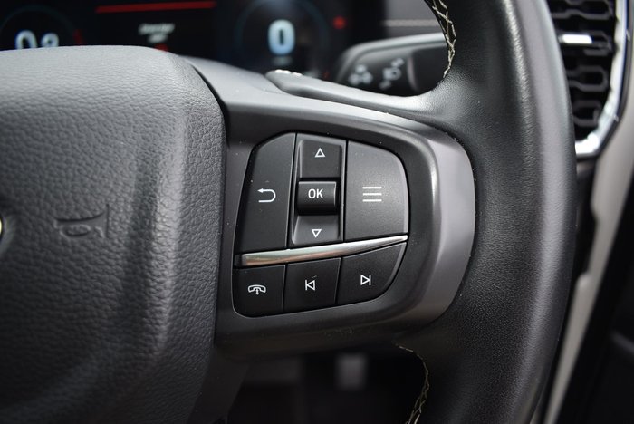 2025 Ford Everest Platinum