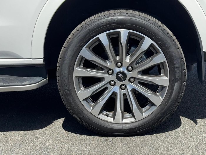 2025 Ford Everest Platinum