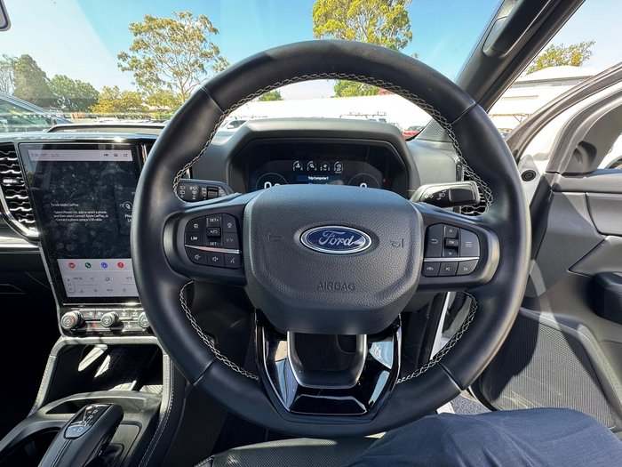 2025 Ford Everest Platinum