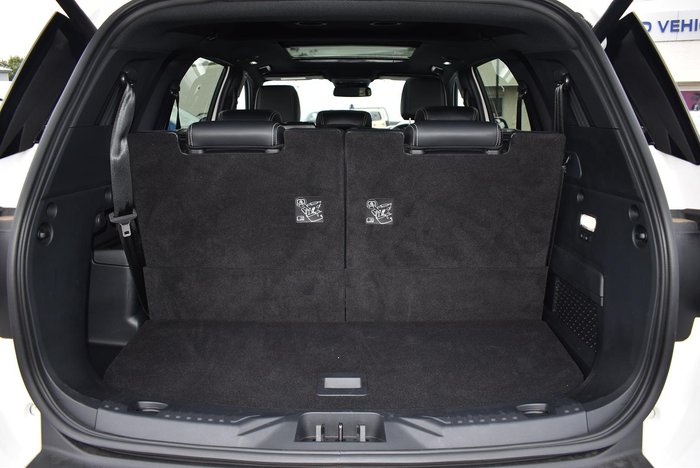 2025 Ford Everest Platinum