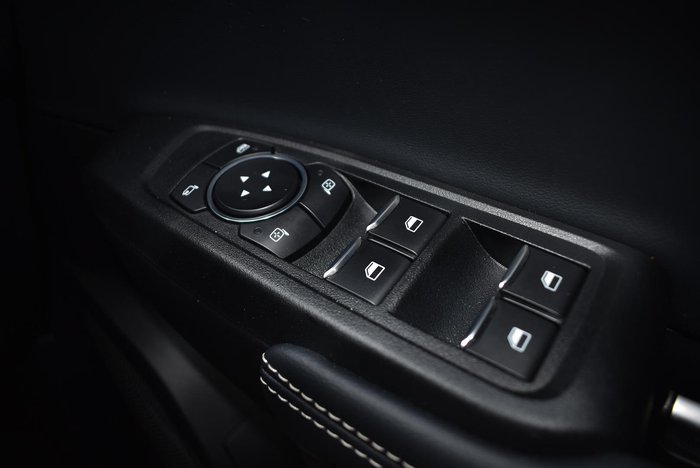 2025 Ford Everest Platinum