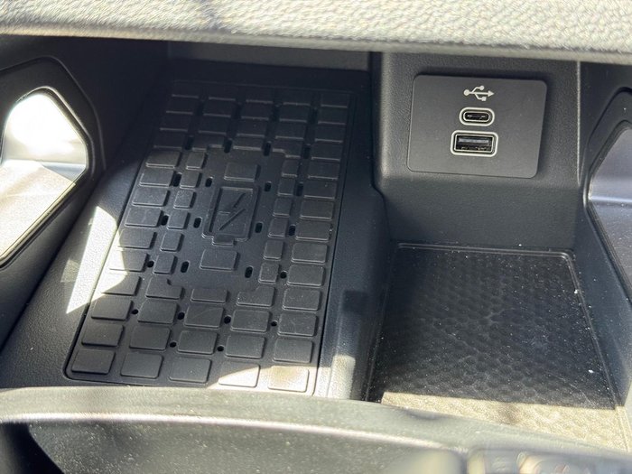 2025 Ford Everest Platinum