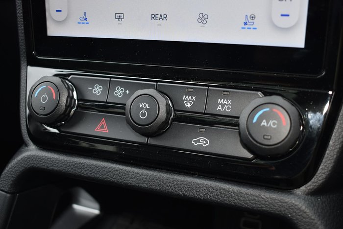 2025 Ford Everest Platinum