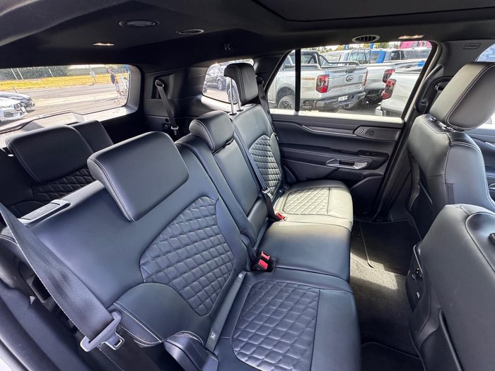 2025 Ford Everest Platinum