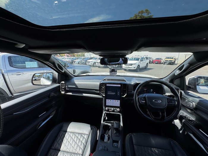 2025 Ford Everest Platinum