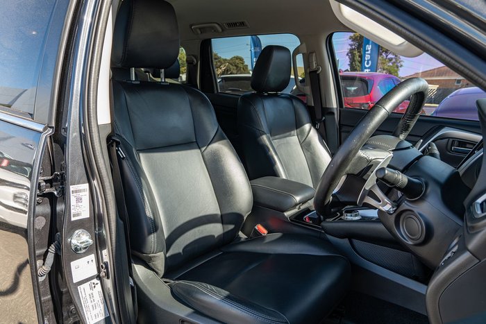 2022 Mitsubishi Pajero Sport GLS