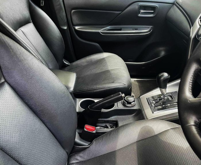 2022 Mitsubishi Triton GLX-R