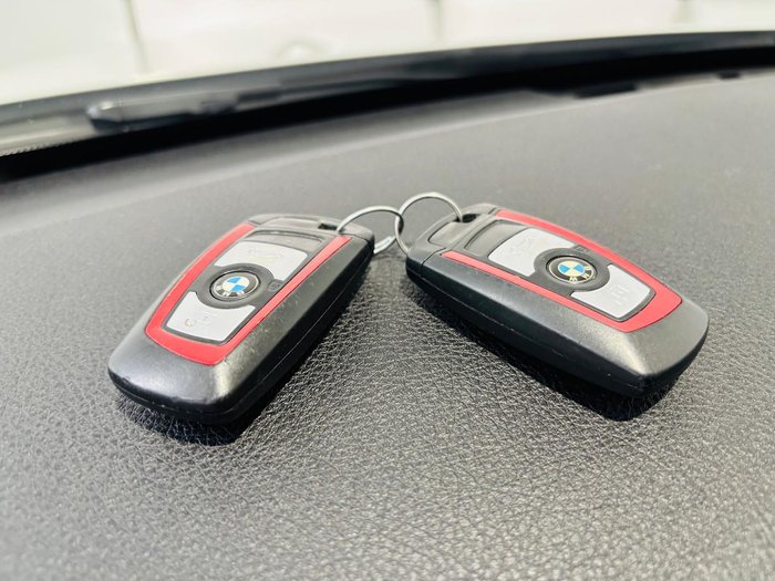 2017 BMW 3 Series 330i Sport Line F30 LCI Alpine White