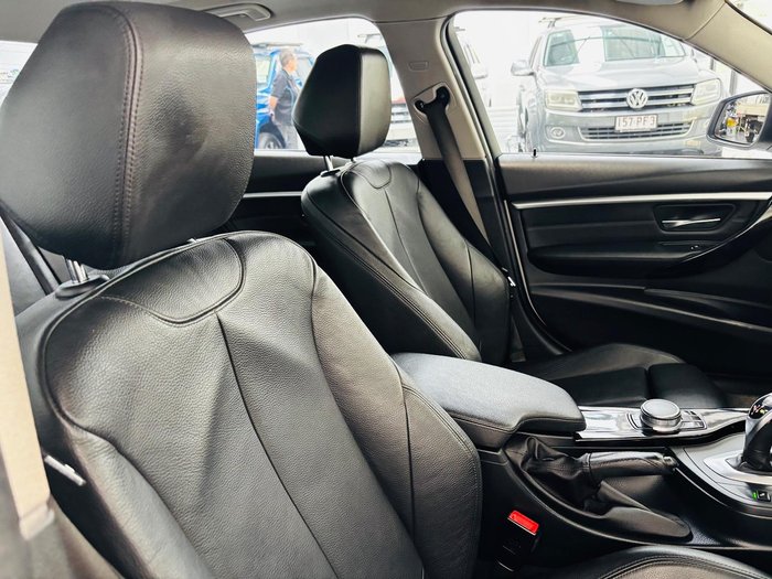 2017 BMW 3 Series 330i Sport Line F30 LCI Alpine White