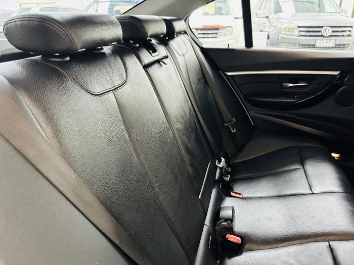 2017 BMW 3 Series 330i Sport Line F30 LCI Alpine White