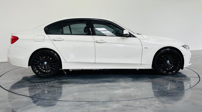 2017 BMW 3 Series 330i Sport Line F30 LCI Alpine White