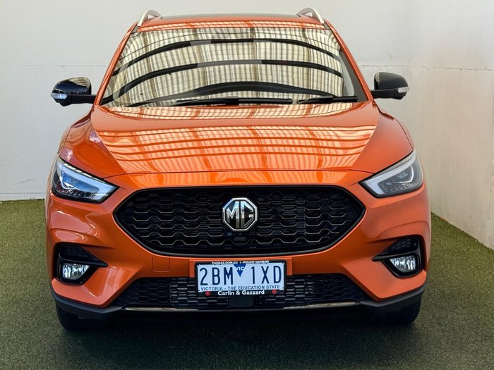 2023 MG ZST Essence