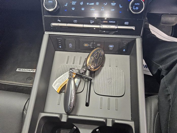 2024 Hyundai Santa Fe Hybrid Calligraphy MX5.V1 MY25 AWD Typhoon Silver