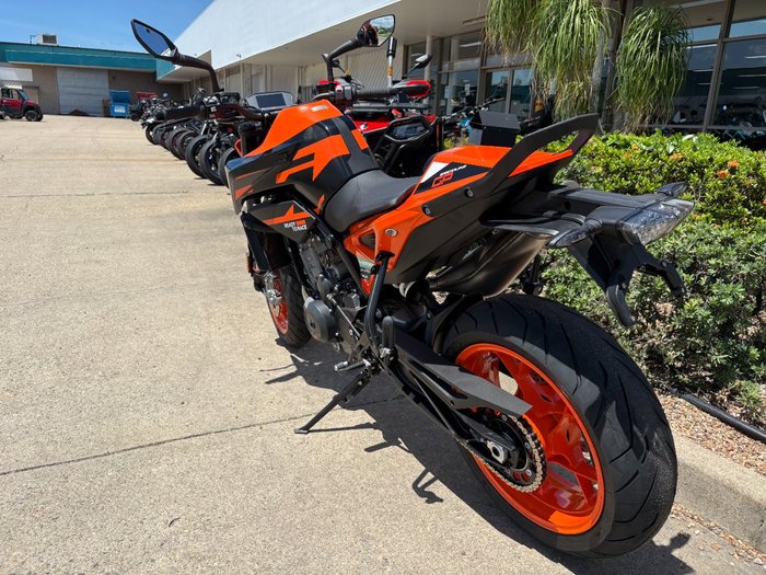 2023 Ktm DUKE GP Orange