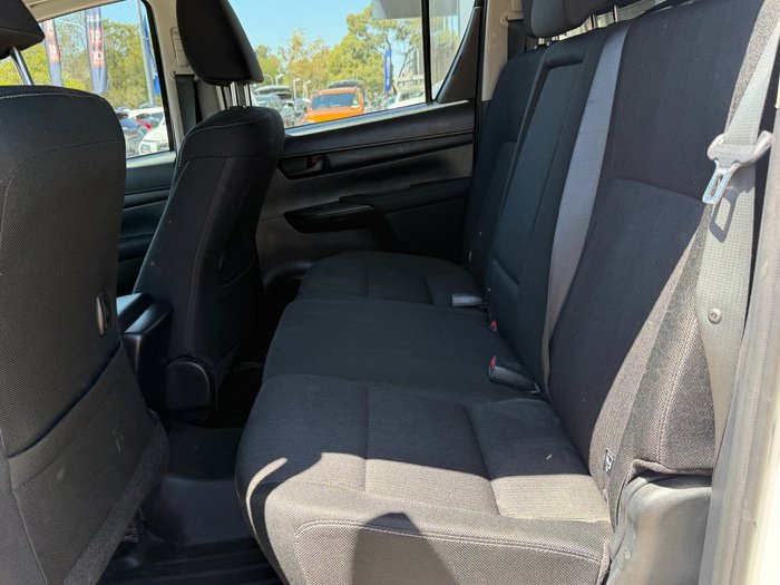 2019 Toyota Hilux SR