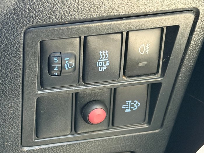 2019 Toyota Hilux SR