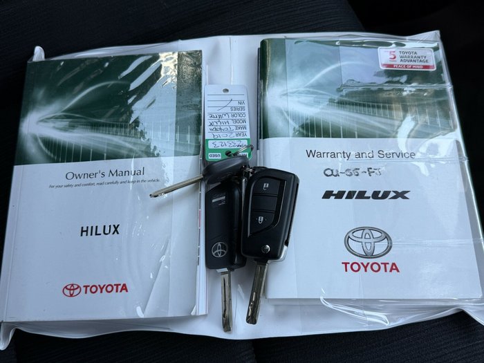 2019 Toyota Hilux SR