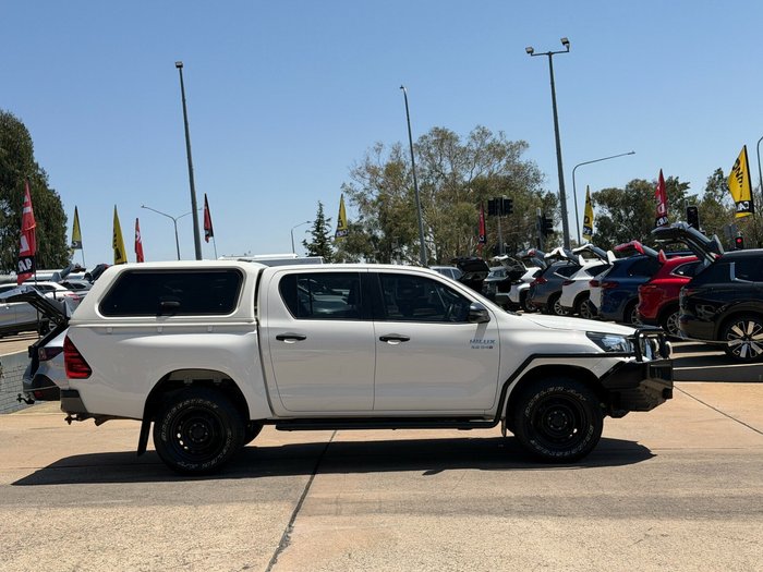 2019 Toyota Hilux SR