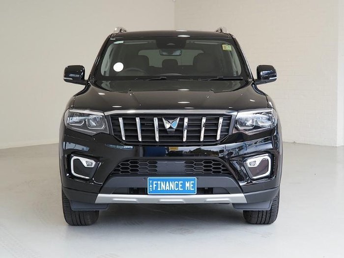 2025 Mahindra Scorpio Z8L+