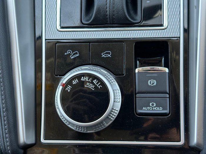 2022 Mitsubishi Pajero Sport Exceed