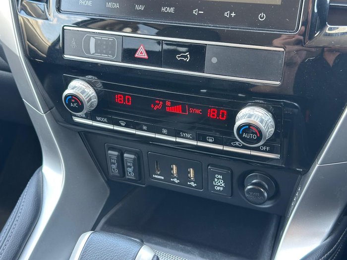 2022 Mitsubishi Pajero Sport Exceed