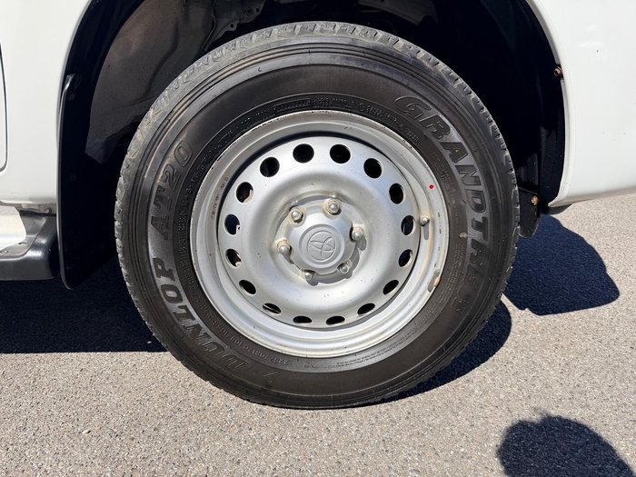 2015 Toyota Hilux SR