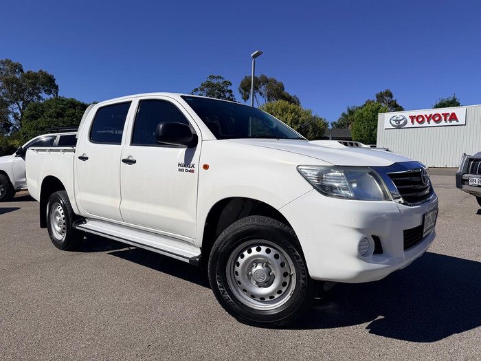 2015 Toyota Hilux SR