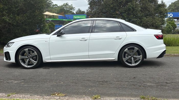 2023 Audi A4 35 TFSI S line