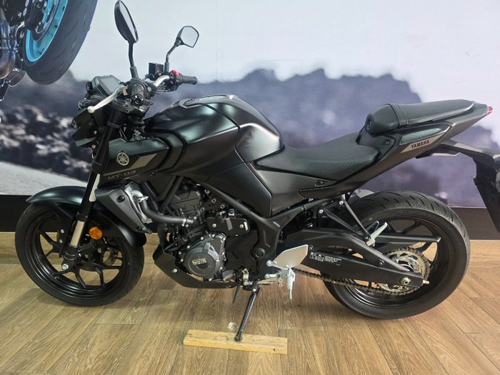 2025 Yamaha MT-03 (MT03LA) (ABS) Black