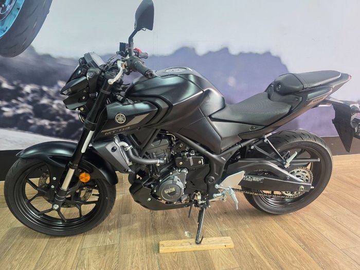 2025 Yamaha MT-03 (MT03LA) (ABS) Black