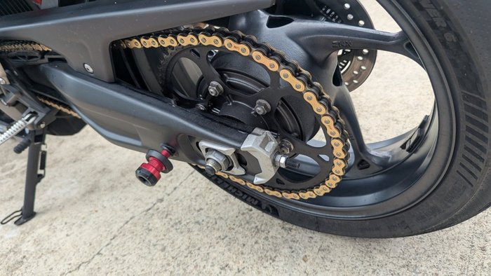 2025 Triumph DAYTONA 660 Red