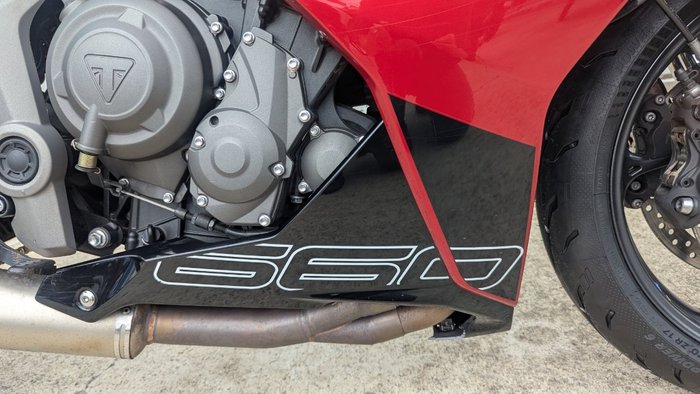 2025 Triumph DAYTONA 660 Red