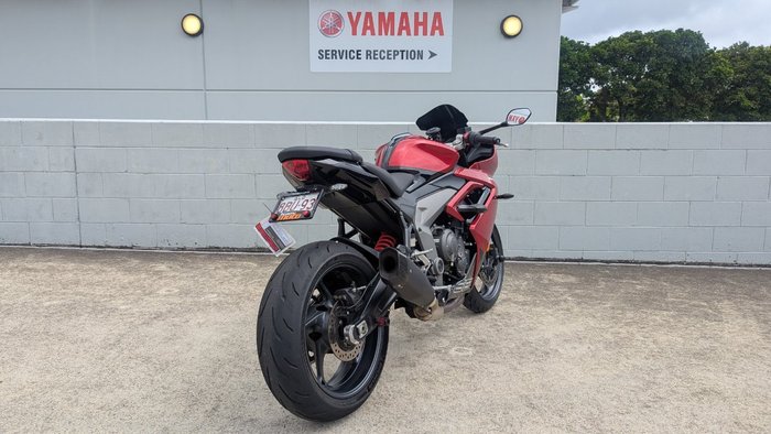 2025 Triumph DAYTONA 660 Red