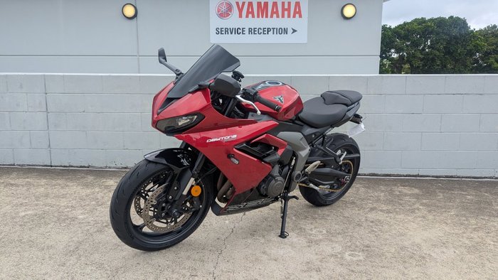 2025 Triumph DAYTONA 660 Red