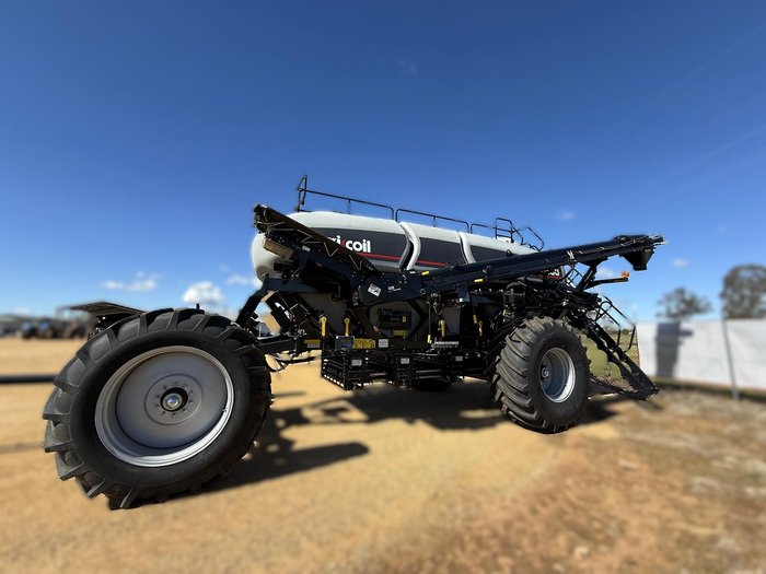 Flexicoil 5860 Quad Tow Behind Air Cart