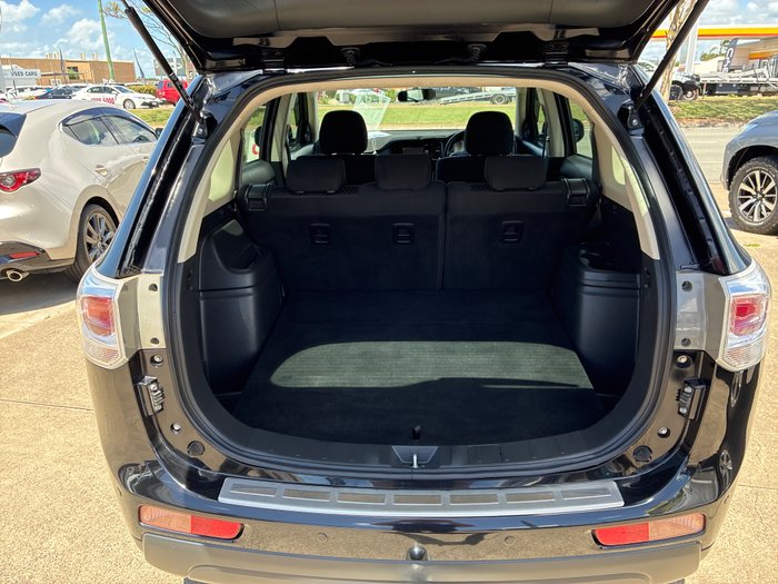 2013 Mitsubishi Outlander ES