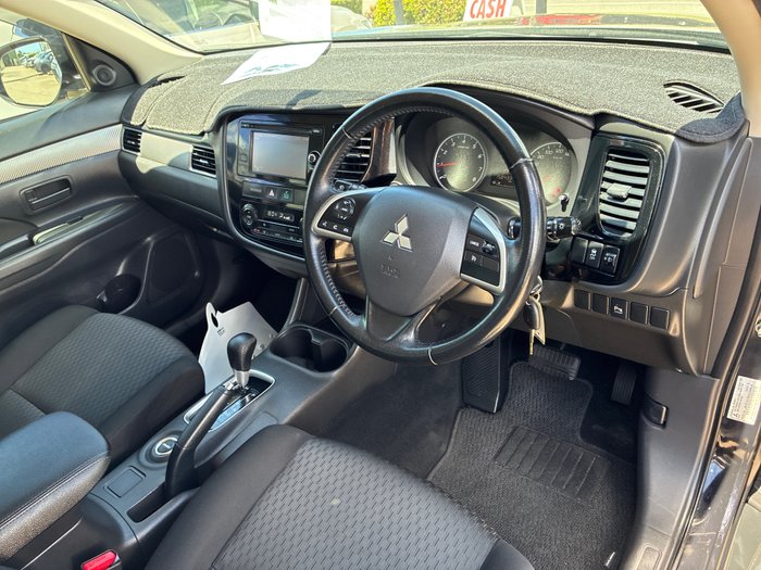 2013 Mitsubishi Outlander ES