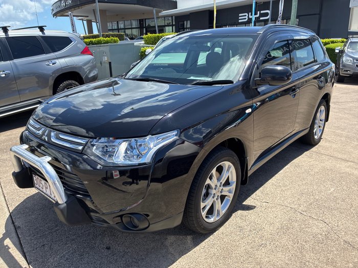 2013 Mitsubishi Outlander ES