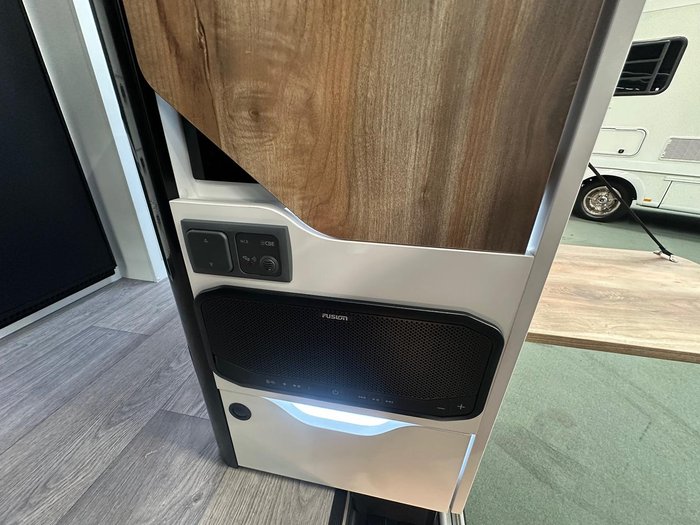 2025 Avida Diversion Lx