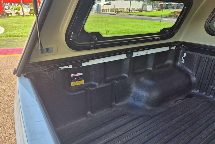 2017 Isuzu D-MAX LS-M MY17 4X4 Dual Range Splash White