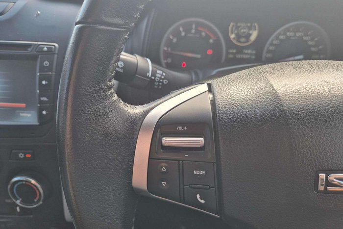 2017 Isuzu D-MAX LS-M MY17 4X4 Dual Range Splash White