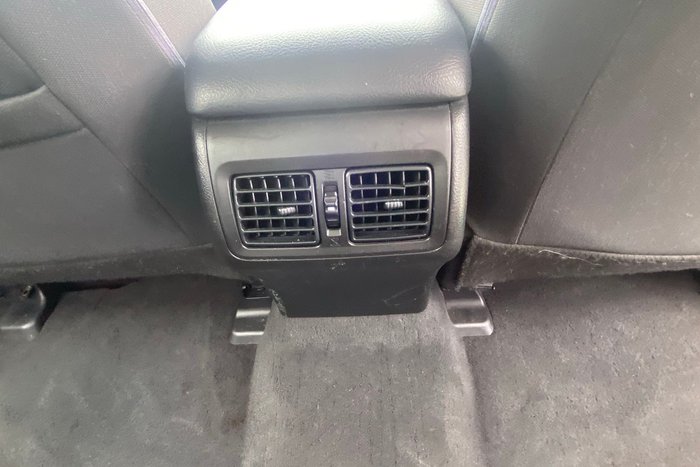 2016 Toyota Camry Altise