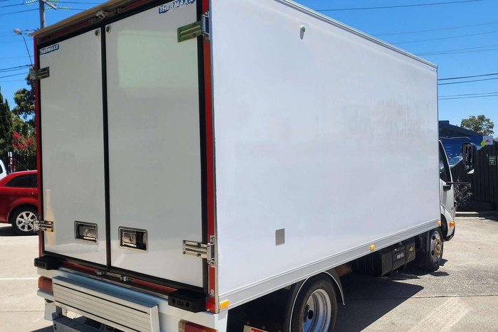 2022 Hino 300 Series 616 White