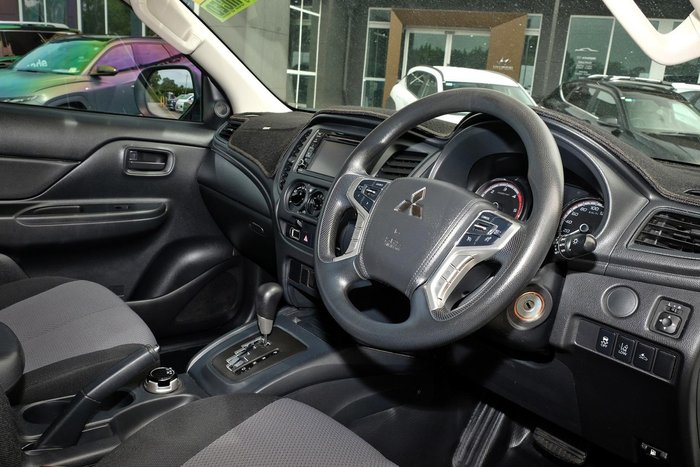 2020 Mitsubishi Triton GLX