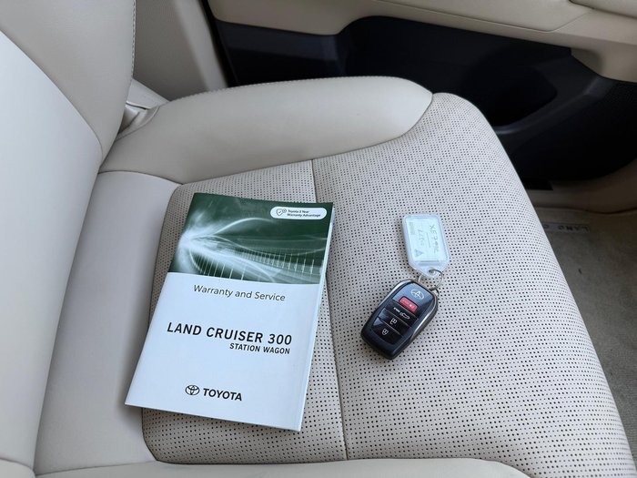 2024 Toyota Landcruiser Sahara