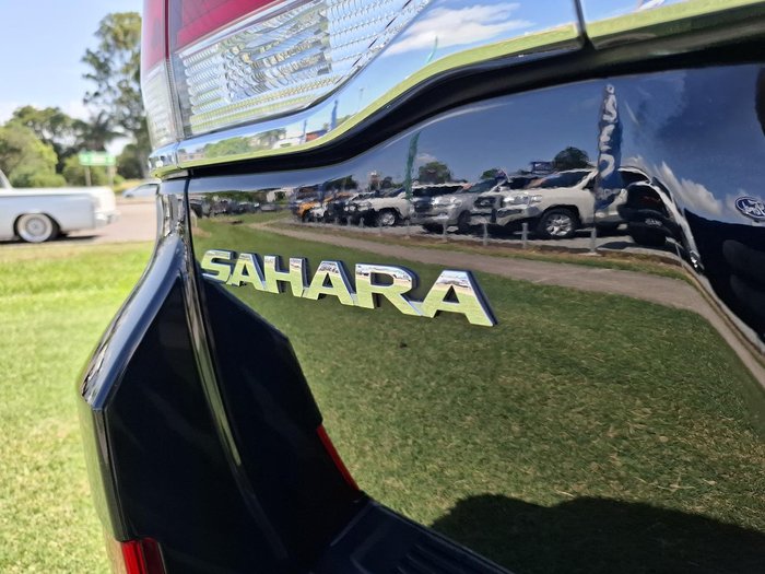2019 Toyota Landcruiser Sahara VDJ200R 4X4 Dual Range Eclipse Black