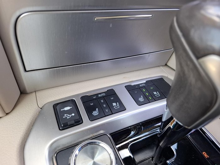 2019 Toyota Landcruiser Sahara VDJ200R 4X4 Dual Range Eclipse Black