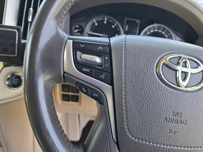 2019 Toyota Landcruiser Sahara VDJ200R 4X4 Dual Range Eclipse Black