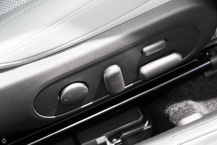 2025 Hyundai Kona Premium