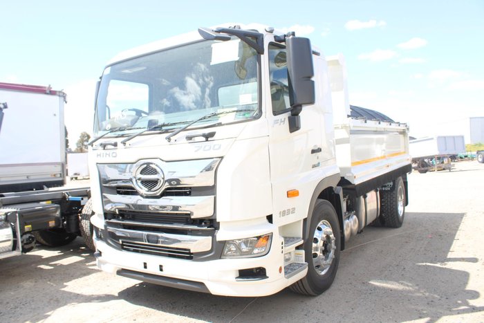 2026 Hino 700 Series Fh1832 Tipper White